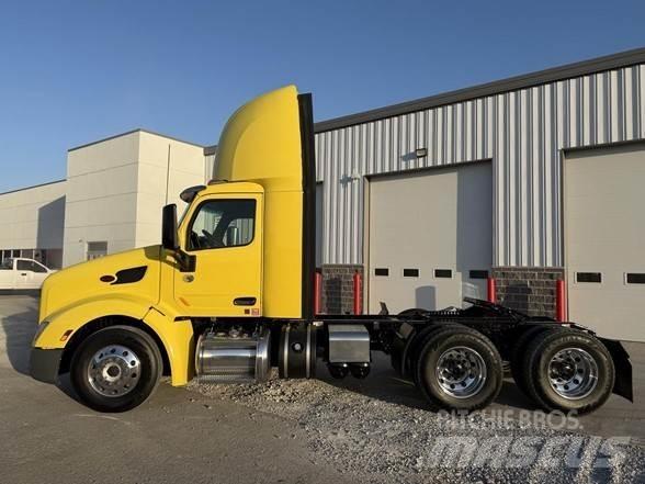 Peterbilt 579 Trekkers