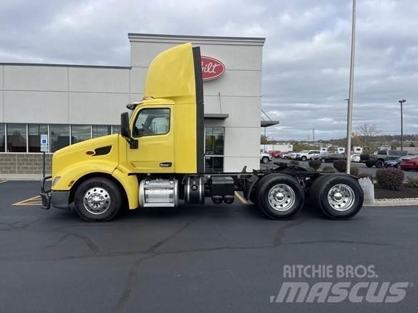 Peterbilt 579 Trekkers