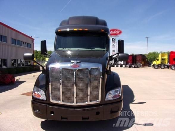 Peterbilt 579 Trekkers