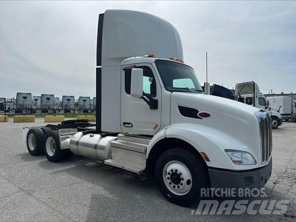 Peterbilt 579 Trekkers