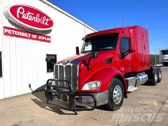 Peterbilt 579 Trekkers