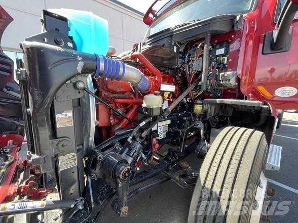 Peterbilt 579 Trekkers