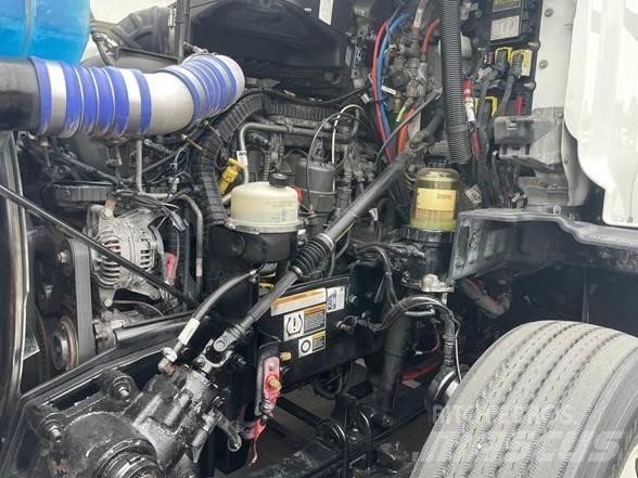Peterbilt 579 Trekkers