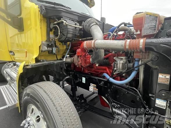 Peterbilt 579 Trekkers