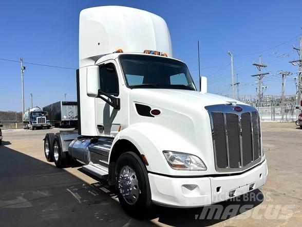 Peterbilt 579 Trekkers