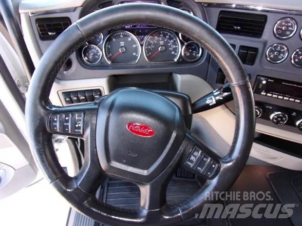 Peterbilt 579 Trekkers
