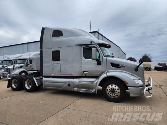 Peterbilt 579 Trekkers