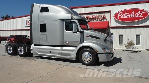 Peterbilt 579 Trekkers