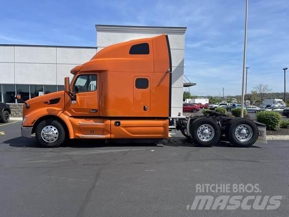 Peterbilt 579 Trekkers