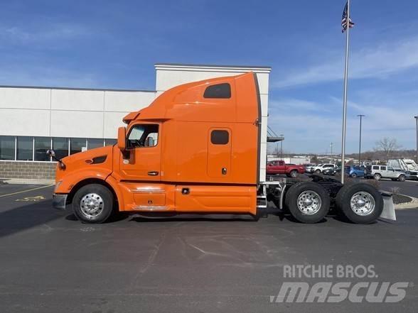 Peterbilt 579 Trekkers
