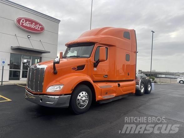 Peterbilt 579 Trekkers