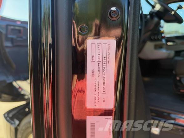 Peterbilt 579 Trekkers