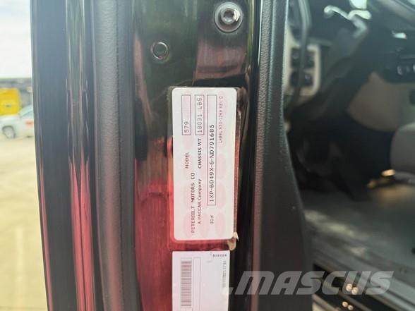 Peterbilt 579 Trekkers