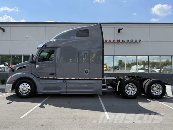 Peterbilt 579 Trekkers