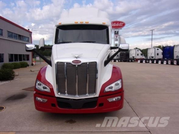 Peterbilt 579 Trekkers