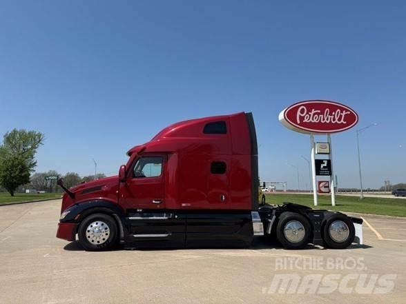 Peterbilt 579 Trekkers