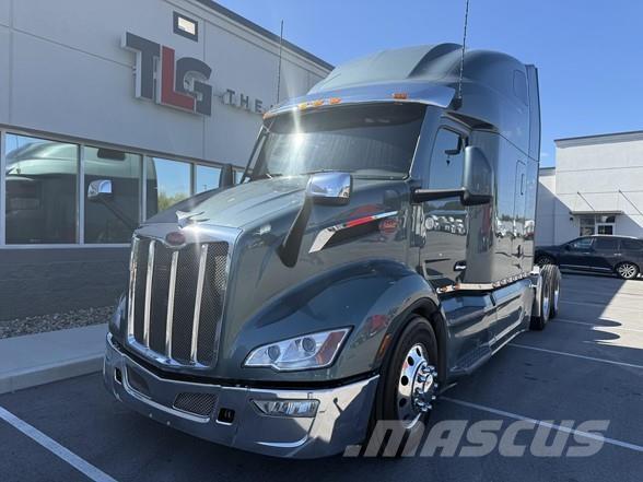 Peterbilt 579 Trekkers