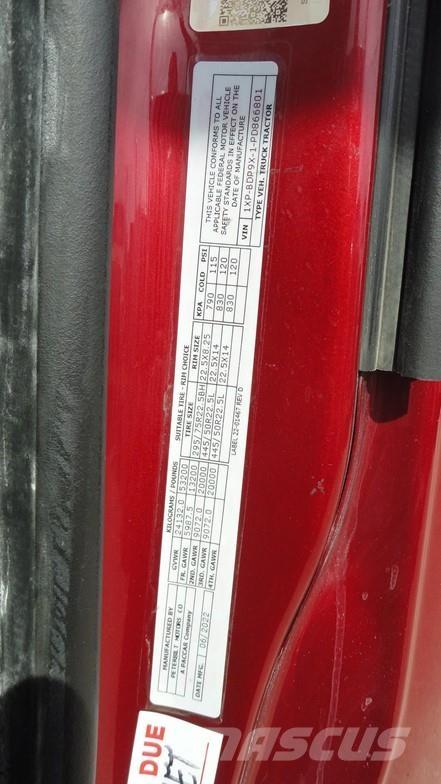 Peterbilt 579 Trekkers