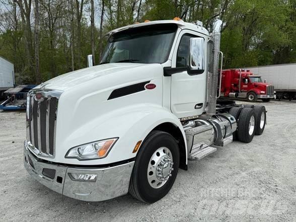 Peterbilt 579 Trekkers