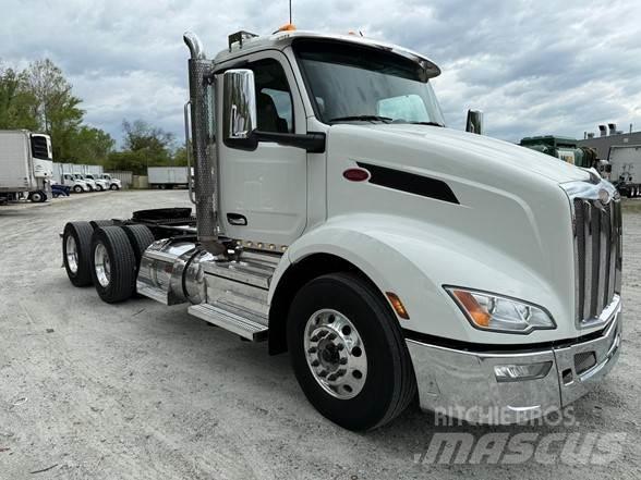 Peterbilt 579 Trekkers