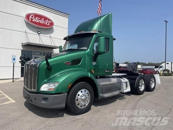 Peterbilt 579 Trekkers
