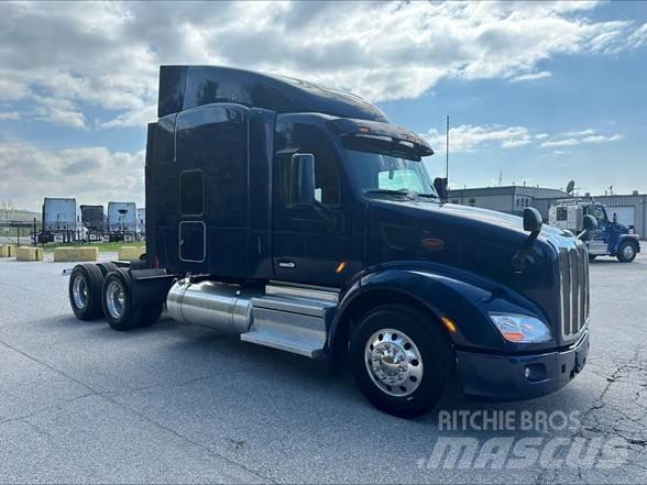 Peterbilt 579 Trekkers