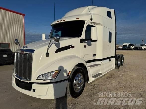 Peterbilt 579 Trekkers