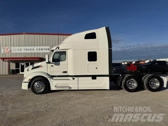 Peterbilt 579 Trekkers