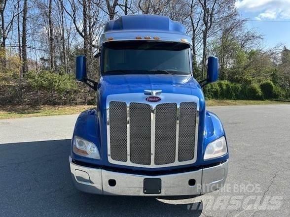 Peterbilt 579 Trekkers