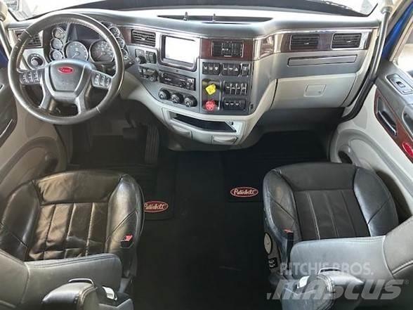 Peterbilt 579 Trekkers