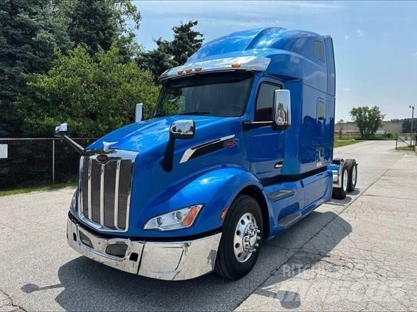 Peterbilt 579 Trekkers