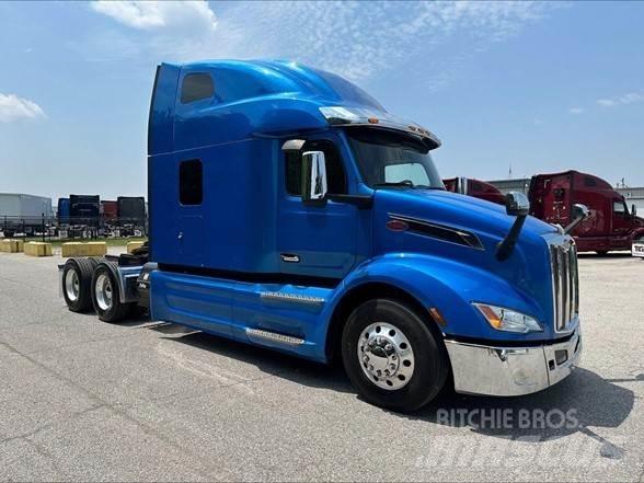 Peterbilt 579 Trekkers