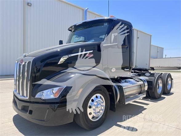 Peterbilt 579 Trekkers