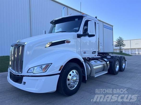 Peterbilt 579 Trekkers