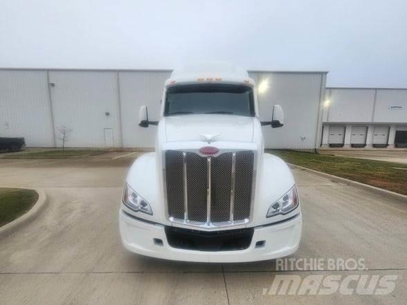 Peterbilt 579 Trekkers
