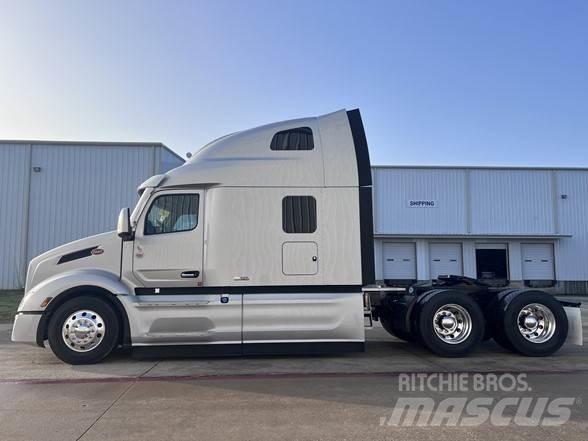 Peterbilt 579 Trekkers