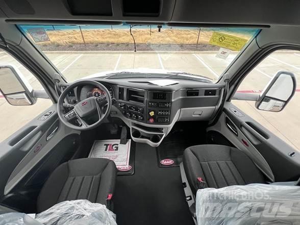 Peterbilt 579 Trekkers