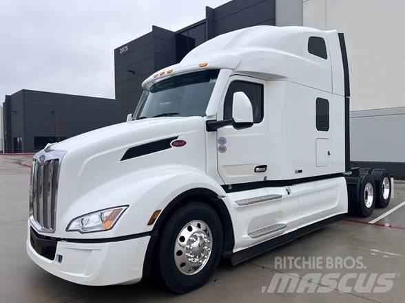 Peterbilt 579 Trekkers