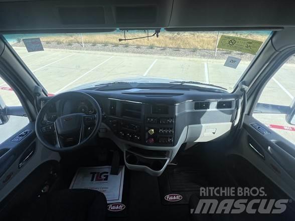 Peterbilt 579 Trekkers