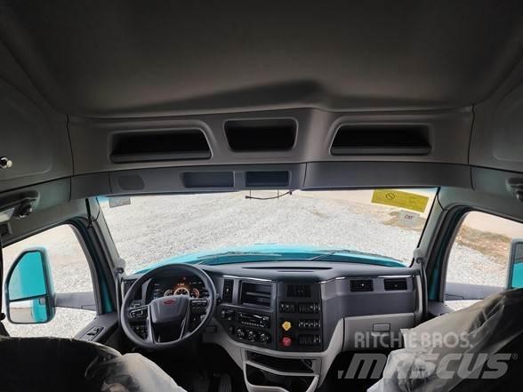 Peterbilt 579 Trekkers