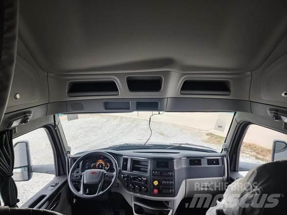 Peterbilt 579 Trekkers