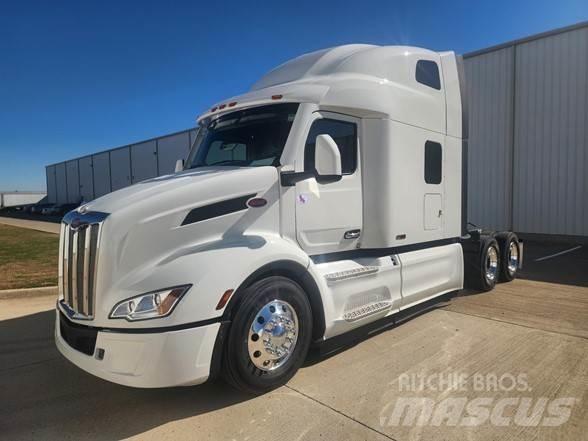 Peterbilt 579 Trekkers