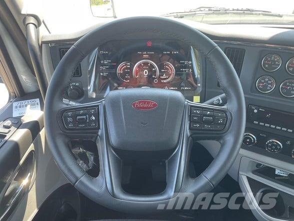 Peterbilt 579 Trekkers