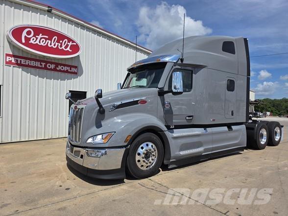 Peterbilt 579 Trekkers