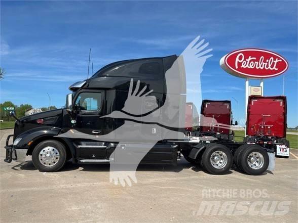 Peterbilt 579 Trekkers