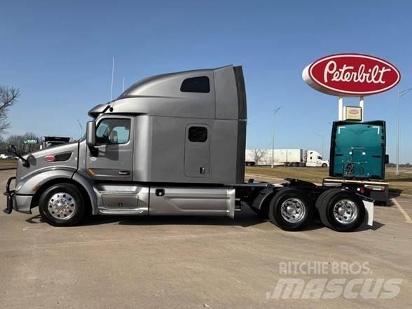 Peterbilt 579 Trekkers