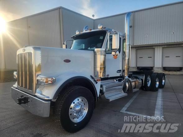 Peterbilt 589 Trekkers