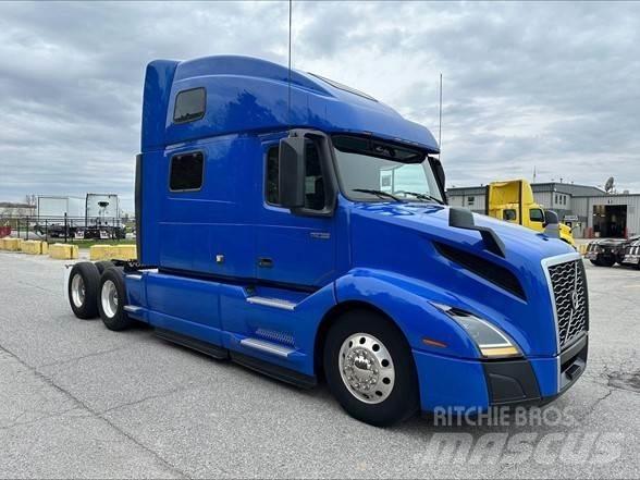 Volvo VNL42860 Trekkers
