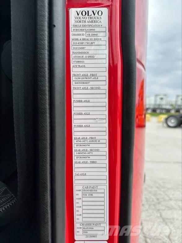Volvo VNL42860 Trekkers