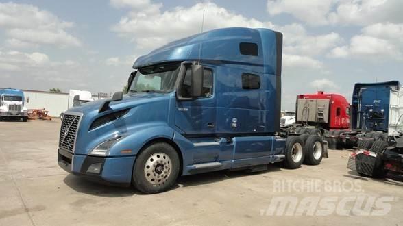 Volvo VNL64T760 Trekkers